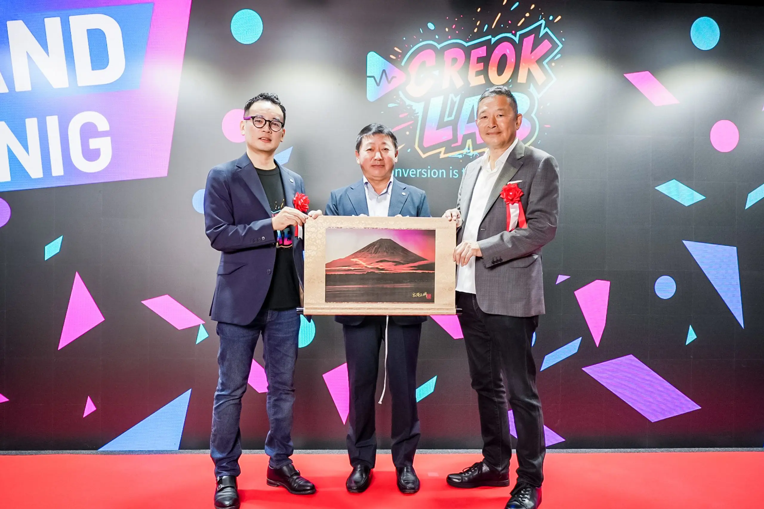 CREOK LAB东京TikTok Shop直播基地_日本最大规模TikTok Shop直播中心_tiktok日本直播